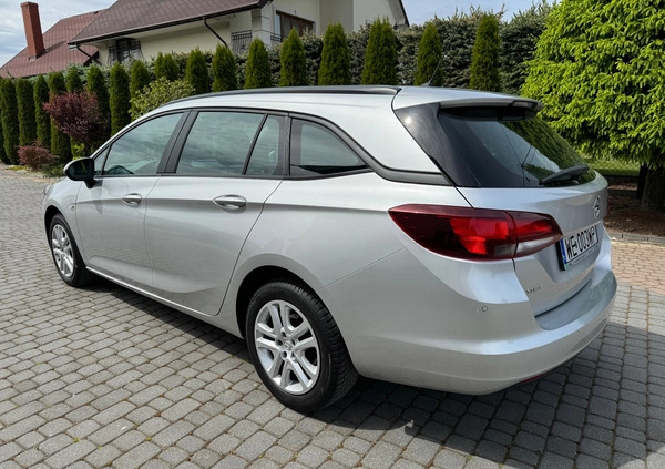 Opel Astra cena 42900 przebieg: 139000, rok produkcji 2019 z Pajęczno małe 596